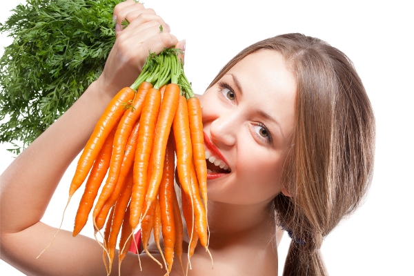 Пучок моркови с ботвой